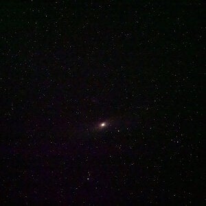 Andromeda M31 single frame.jpg