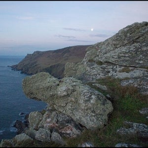 setting moon to the west of Start Point