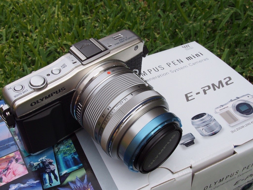 COMPLETED - Olympus E-PM2 + 14-42mm Kit lens - Silver | Location